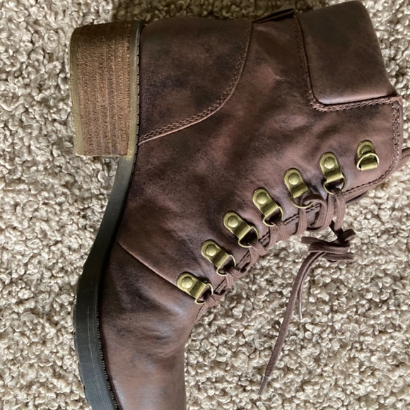Lucky Brand Daxxter women’s boots - Picture 4 of 13